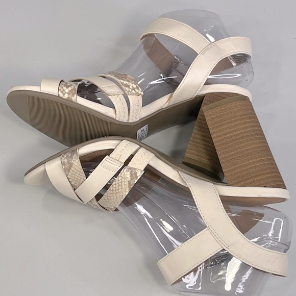 TORRID Caged Front Stacked Heel Sandals Bone/Snakeskin-8W - Picture 5 of 8